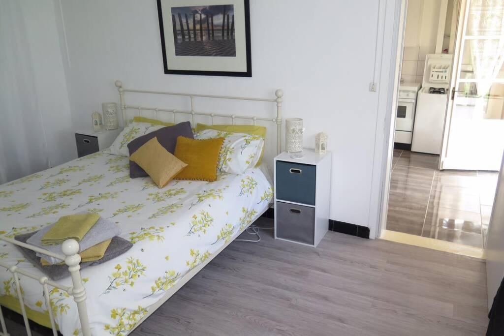 Les Petits Self Contained 2 Bedroom Apartment Molieres (Dordogne) Ngoại thất bức ảnh