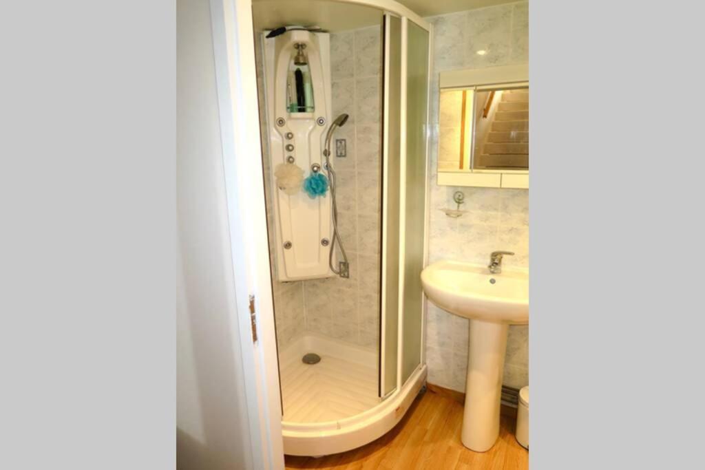 Les Petits Self Contained 2 Bedroom Apartment Molieres (Dordogne) Ngoại thất bức ảnh